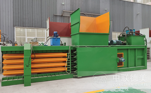 半自動(dòng)打包機(jī)